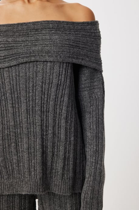 Off-Shoulder Rippstrick-Zweiteiler - Image 4