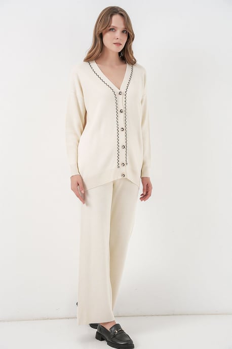 V-Ausschnitt Cardigan und Weit geschnittene Hose Set - Image 4