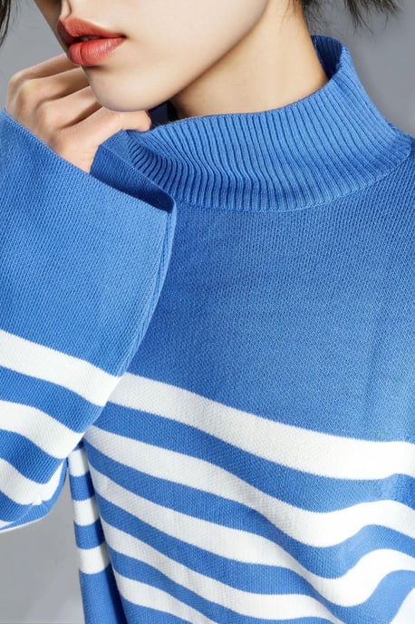Übergroßer gestreifter Rollkragenpullover - Image 6