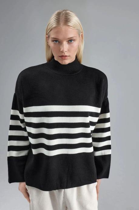 Übergroßer gestreifter Rollkragenpullover - Image 1