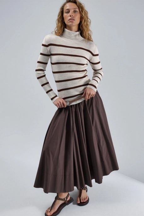 Taillierter gestreifter Rippstrickrollkragensweater - Image 5