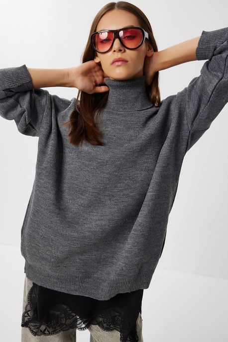 Strickpullover mit Struktur und übergroßem Rollkragen - Image 2