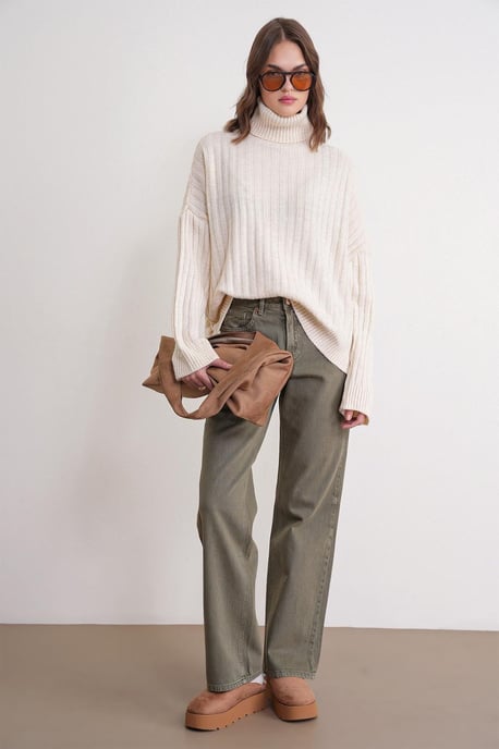 Übergroßer Rippstrick-Turtleneck-Pullover - Image 2