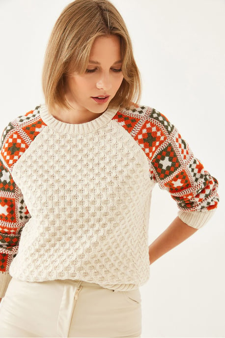 Strickpullover mit strukturiertem Muster und Rundhalsausschnitt - Image 2