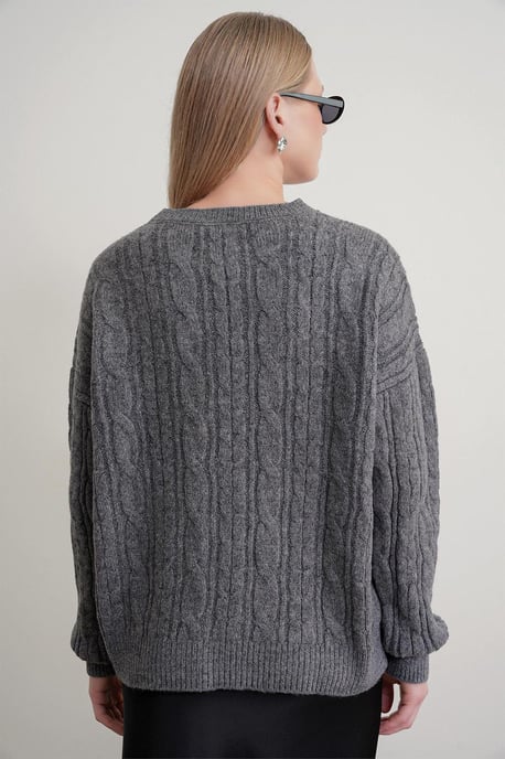 Oversized Strickpullover mit Haarzopf-Muster - Image 4