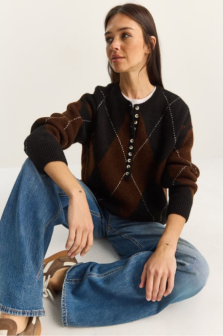 Strickpullover mit Rundhalsausschnitt und Knopfverschluss - Image 3