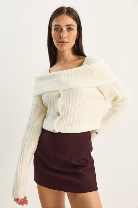 Strickpullover mit Madonna-Kragen und Knöpfen - Image 4