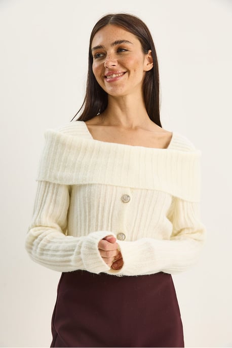 Strickpullover mit Madonna-Kragen und Knöpfen - Image 5