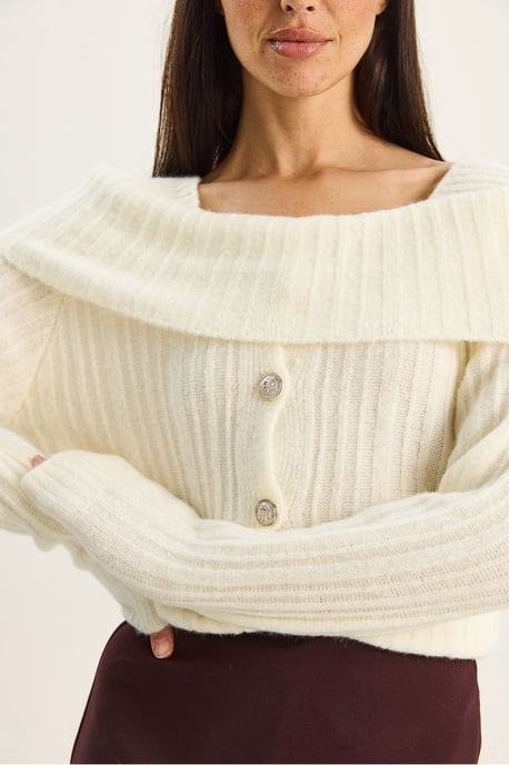 Strickpullover mit Madonna-Kragen und Knöpfen - Image 6