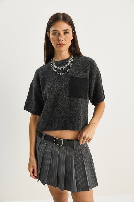 Oversized Rundhals-Strickpullover mit Tasche - Image 4