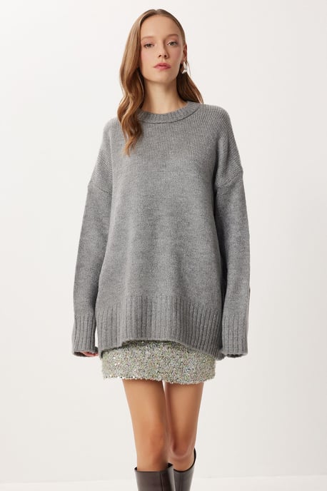 Oversized Basic Pullover mit Rundhalsausschnitt - Image 1