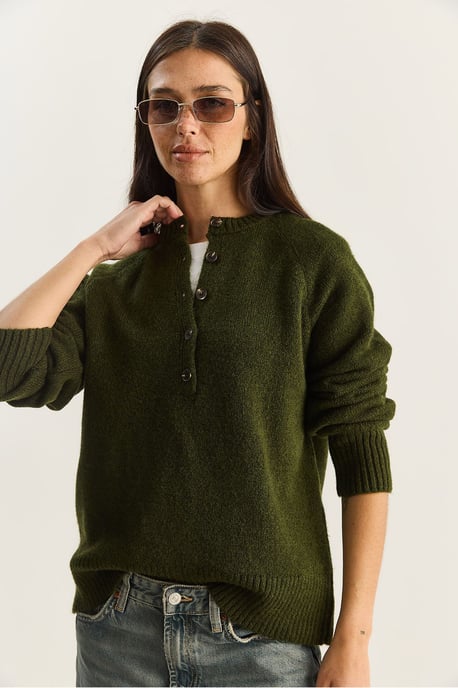 Lässiger Fit Knopfhals Strickpullover - Image 3