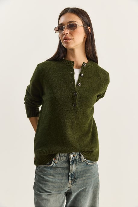 Lässiger Fit Knopfhals Strickpullover - Image 4