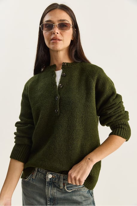 Lässiger Fit Knopfhals Strickpullover - Image 5