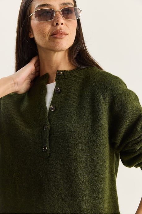 Lässiger Fit Knopfhals Strickpullover - Image 6