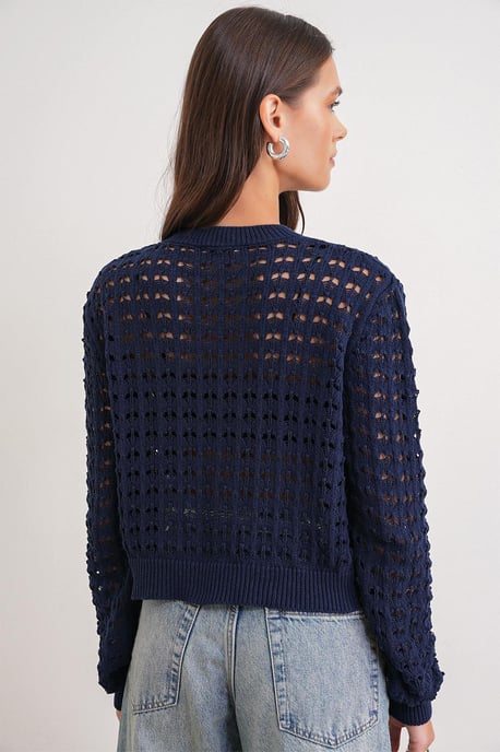 Strukturierter Strick-Relaxt-Crop-Pullover mit Rundhalsausschnitt - Image 6