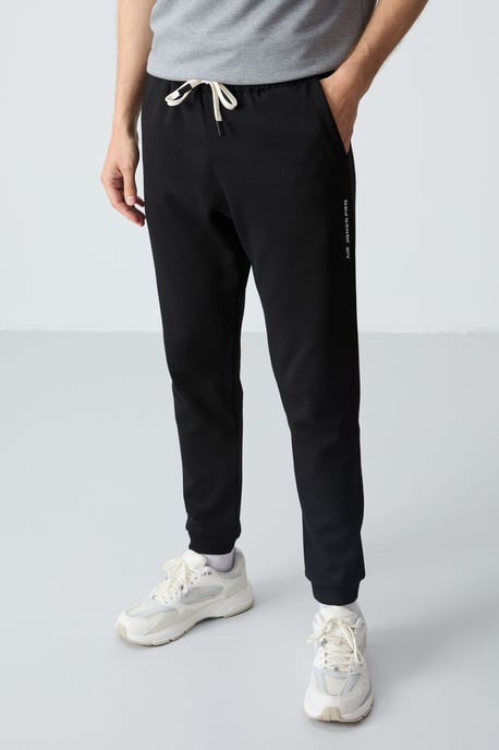 Herren Oversized T-Shirt und Hose Set - Image 2