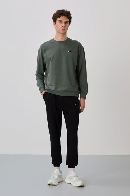 Herren Oversized Sweatshirt- und Jogginghosen-Set - Image 4
