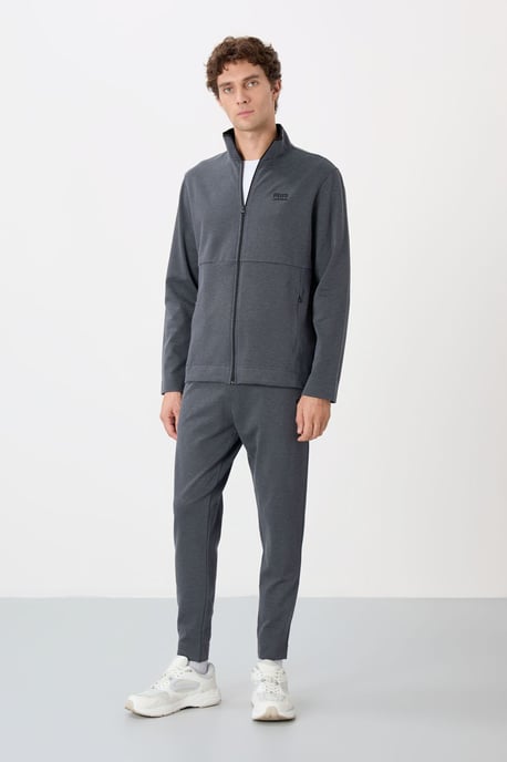 Herren Sweatshirt- und Hosen-Set mit Reißverschlusskragen - Image 1