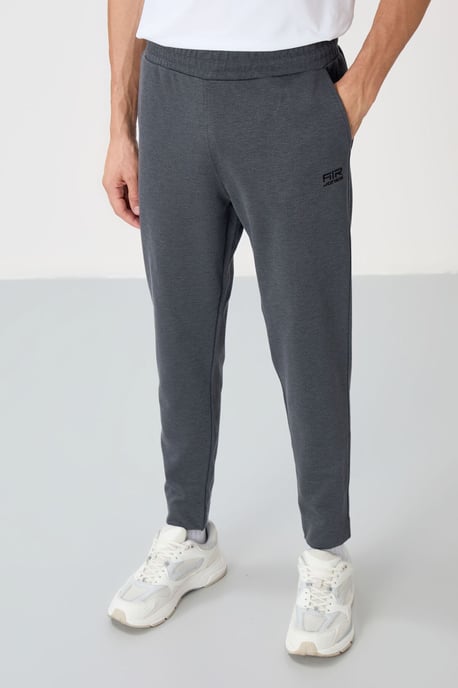 Herren Sweatshirt- und Hosen-Set mit Reißverschlusskragen - Image 3