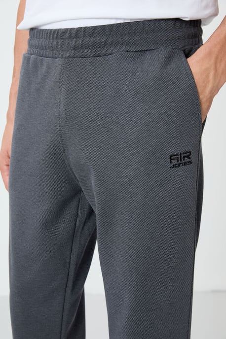 Herren Sweatshirt- und Hosen-Set mit Reißverschlusskragen - Image 4