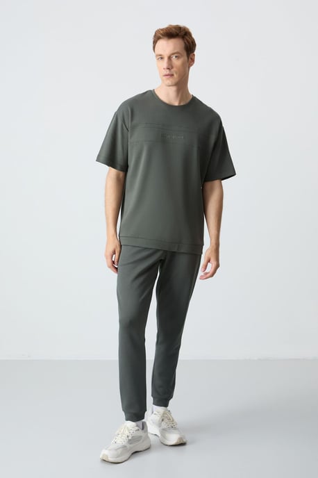 Herren Oversized T-Shirt und Hose Set - Image 1