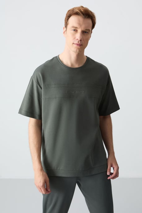 Herren Oversized T-Shirt und Hose Set - Image 2