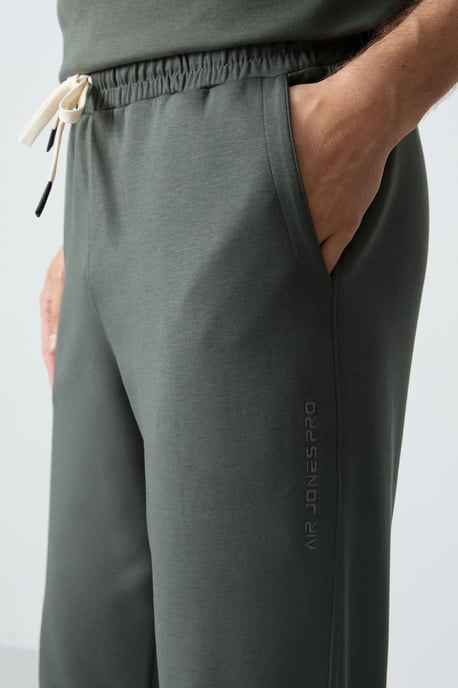 Herren Oversized T-Shirt und Hose Set - Image 6