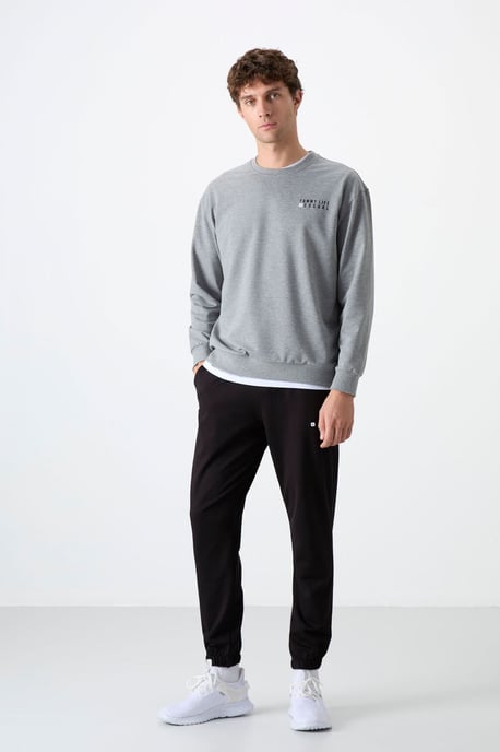 Herren Oversized Sweatshirt und Hosen Set - Image 1