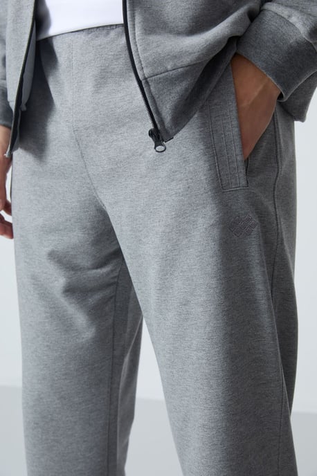 Herren Sweatshirt mit Reißverschlusskragen und Hose Set - Image 3