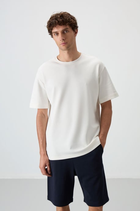 Oversized T-Shirt und Shorts Set - Image 2