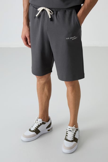 Oversized Kurzarm-T-Shirt und Shorts-Set - Image 2