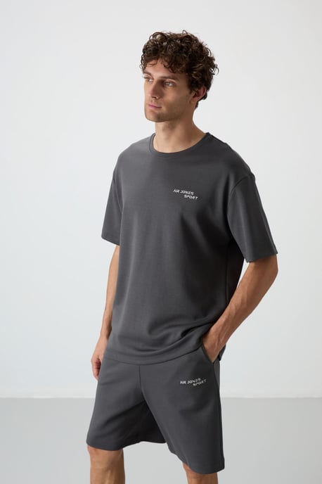 Oversized Kurzarm-T-Shirt und Shorts-Set - Image 3