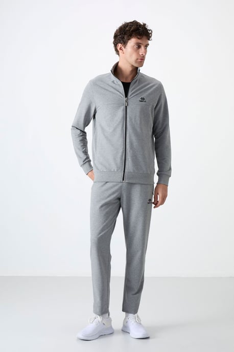 Herren Relaxed Fit Sweatshirt mit Reißverschlusskragen und Hose Set - Image 1