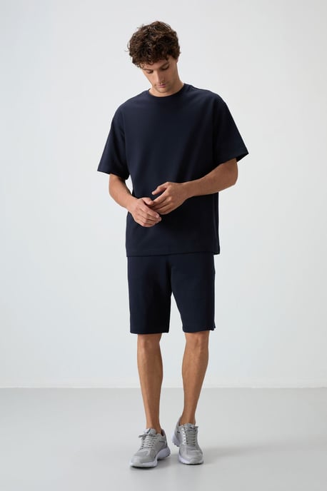 Oversized T-Shirt und Shorts Set - Image 1