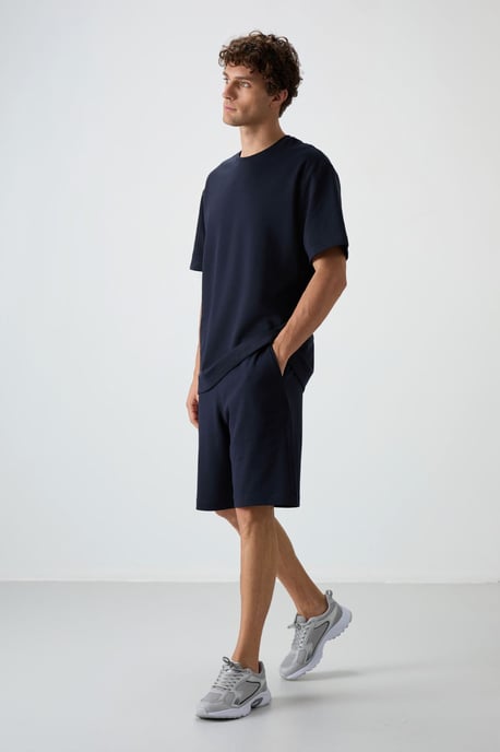 Oversized T-Shirt und Shorts Set - Image 3