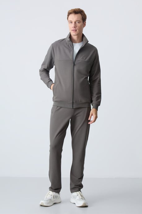Herren Sweatshirt mit Reißverschlusskragen und Hose Set - Image 2
