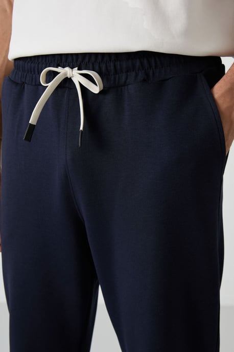 Herren Übergroßes T-Shirt und Hosen Set - Image 3
