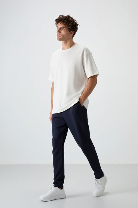 Herren Übergroßes T-Shirt und Hosen Set - Image 6