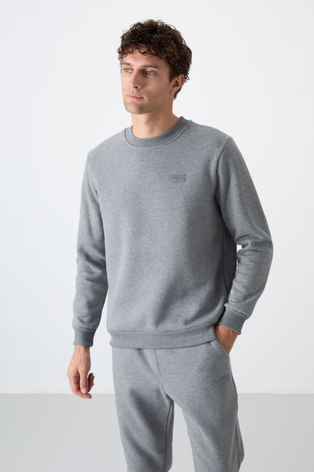Herren Sweatshirt und Hose Set aus Baumwolle-Polyester-Fleece - Image 2