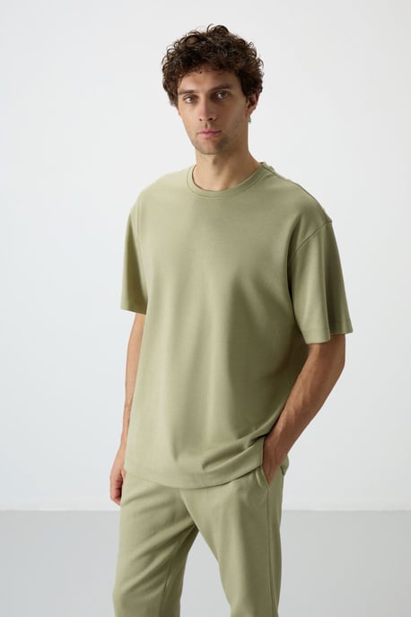 Herren Oversized T-Shirt und Hose Set - Image 2