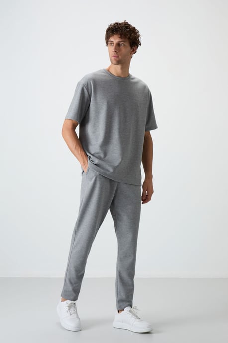Herren Oversized T-Shirt und Hosen Set - Image 1