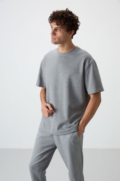 Herren Oversized T-Shirt und Hosen Set - Image 5