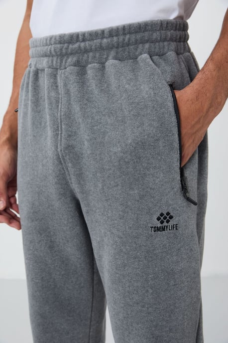 Herren Sweatshirt mit Reißverschluss und Jogginghose Set - Image 5