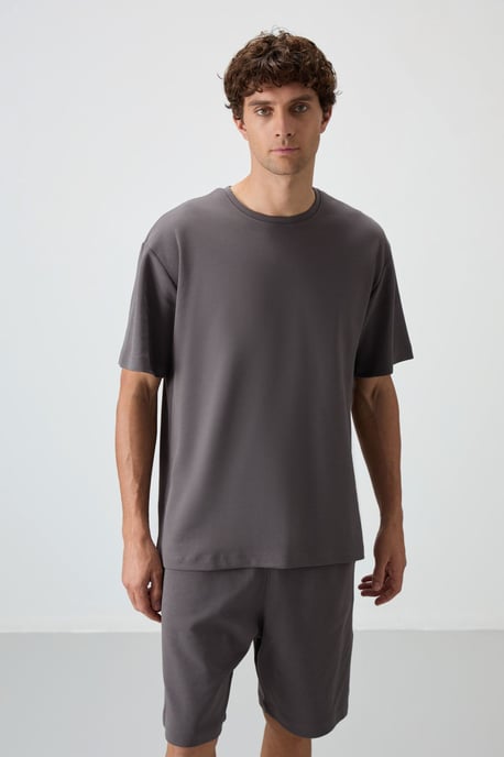 Oversized T-Shirt und Shorts Set - Image 5