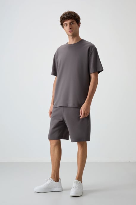 Oversized T-Shirt und Shorts Set - Image 6