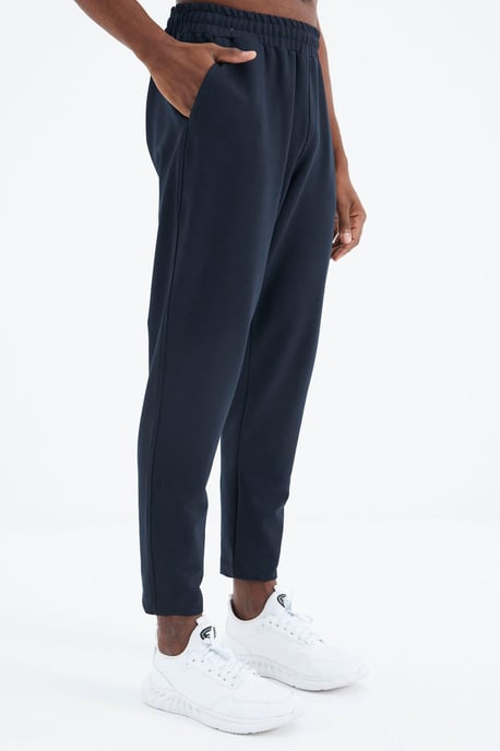 Herren Kapuzenpullover- und Hosen-Set - Image 4