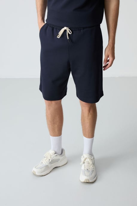 Herren Oversized T-Shirt und Shorts Set aus Baumwoll-Mischung - Image 2