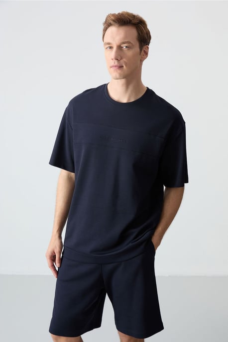 Herren Oversized T-Shirt und Shorts Set aus Baumwoll-Mischung - Image 5