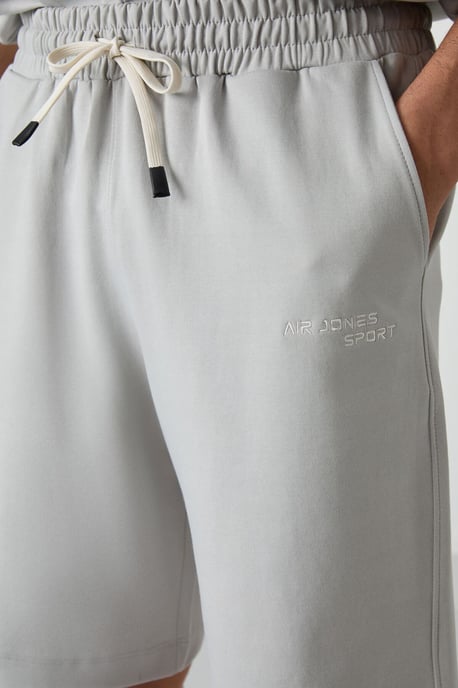 Übergroßes T-Shirt mit kurzen Ärmeln und Shorts-Set - Image 2